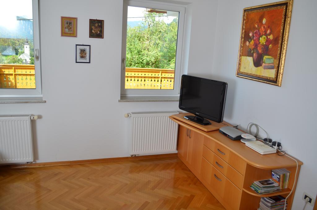 Apartment Brumec بوينج الغرفة الصورة